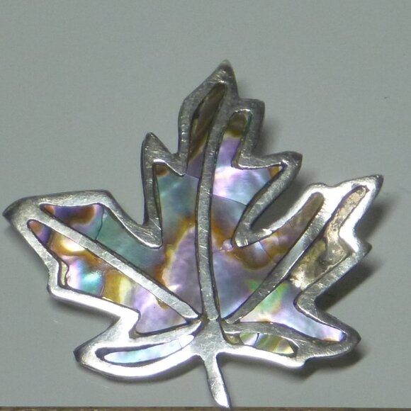 Vintage Taxco Mexico Maple Leaf Blue Mother of Pearl Inlay Brooch Pin - Picture 3 of 5